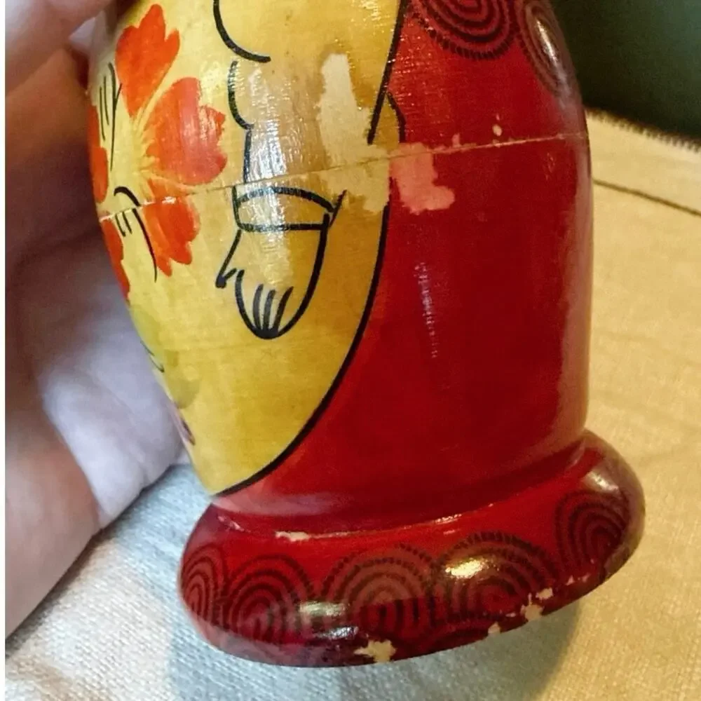 USSR Matryoshka • 5‑Piece Floral Nesting Doll • Vintage